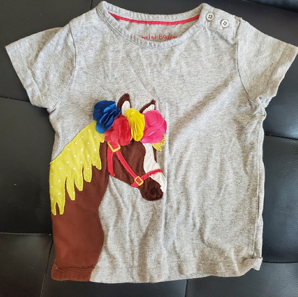 Mini Boden top
